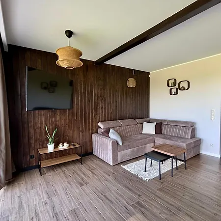 Odpocznijmy - Dom Caloroczny Z Balia Na Kaszubach Sianowo